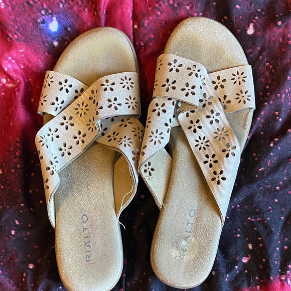 Rialto Shoes - Rialto Women's Floral Cutout Sandals - Cream